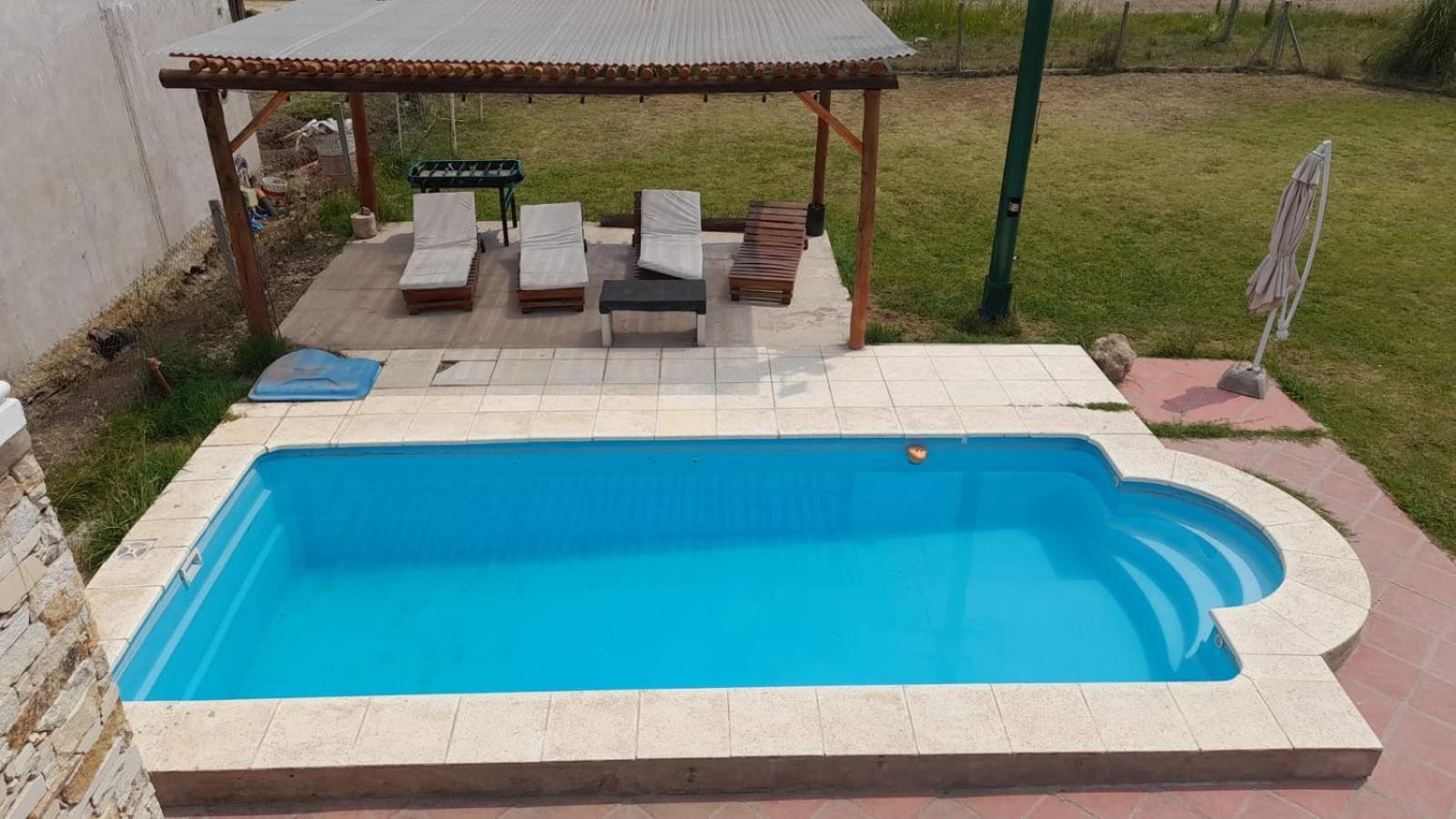 Сasa de vacaciones Quinta Barrio Cerrado Pileta Tranquilidad Naturaleza Francisco Álvarez